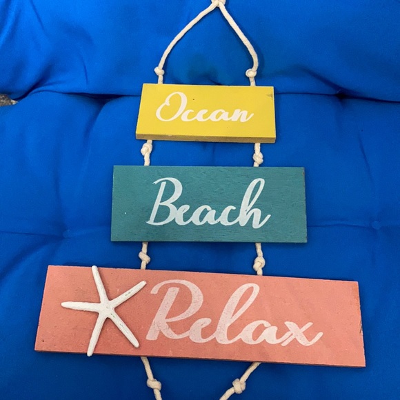 Christmas Tree Shop Beach Themed Decoration Ocean Beach Relax One In Stock - Picture 3 of 12